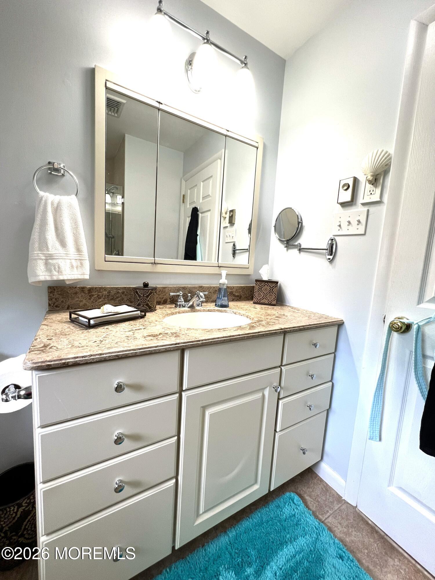 258 Jefferson Court Lakewood NJ 08701