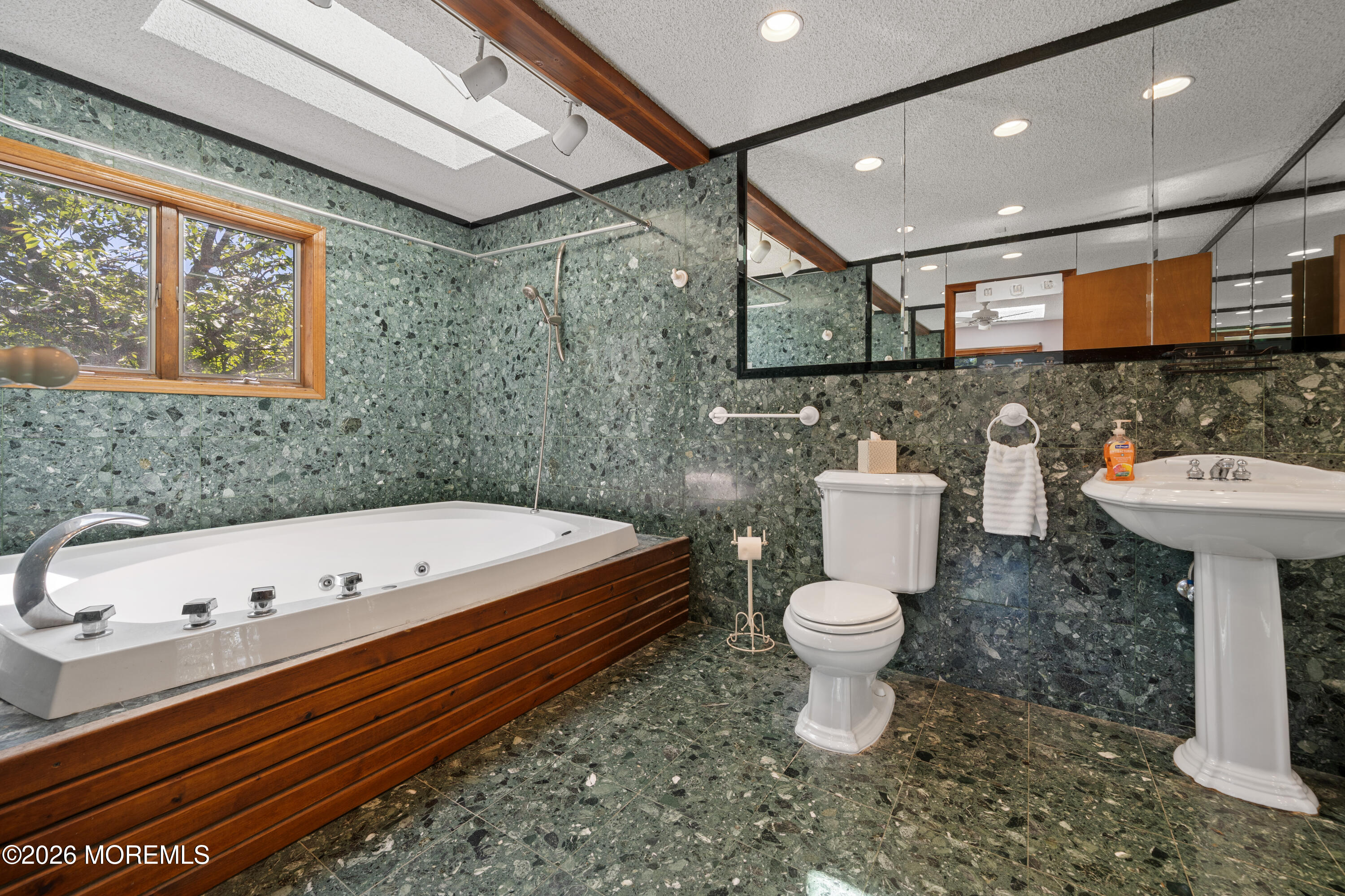 683 Mccormick Drive Toms River NJ 08753