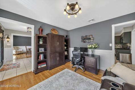 4 Catlett Court Manalapan NJ 07726