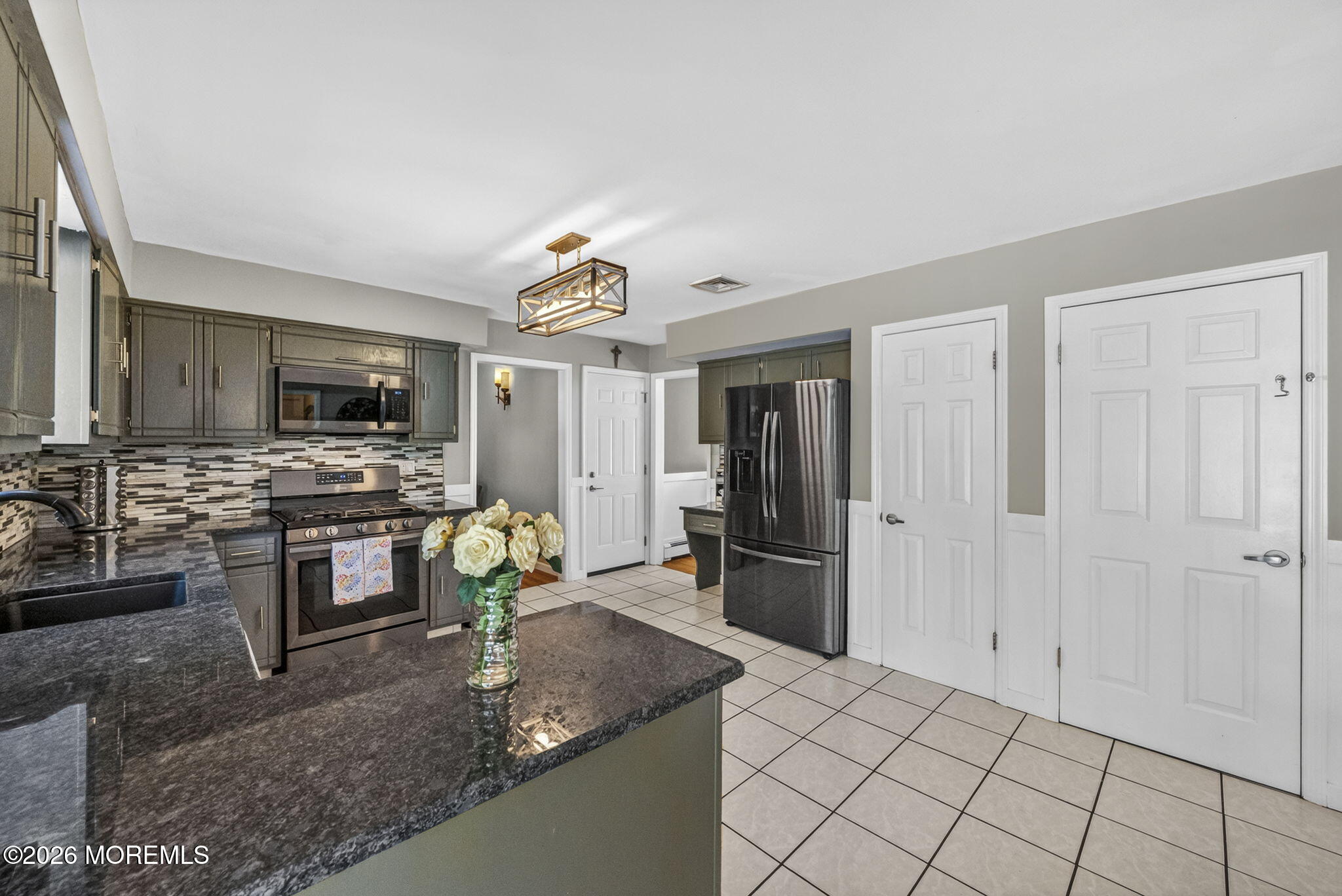 4 Catlett Court Manalapan NJ 07726