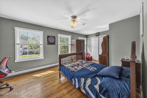 4 Catlett Court Manalapan NJ 07726