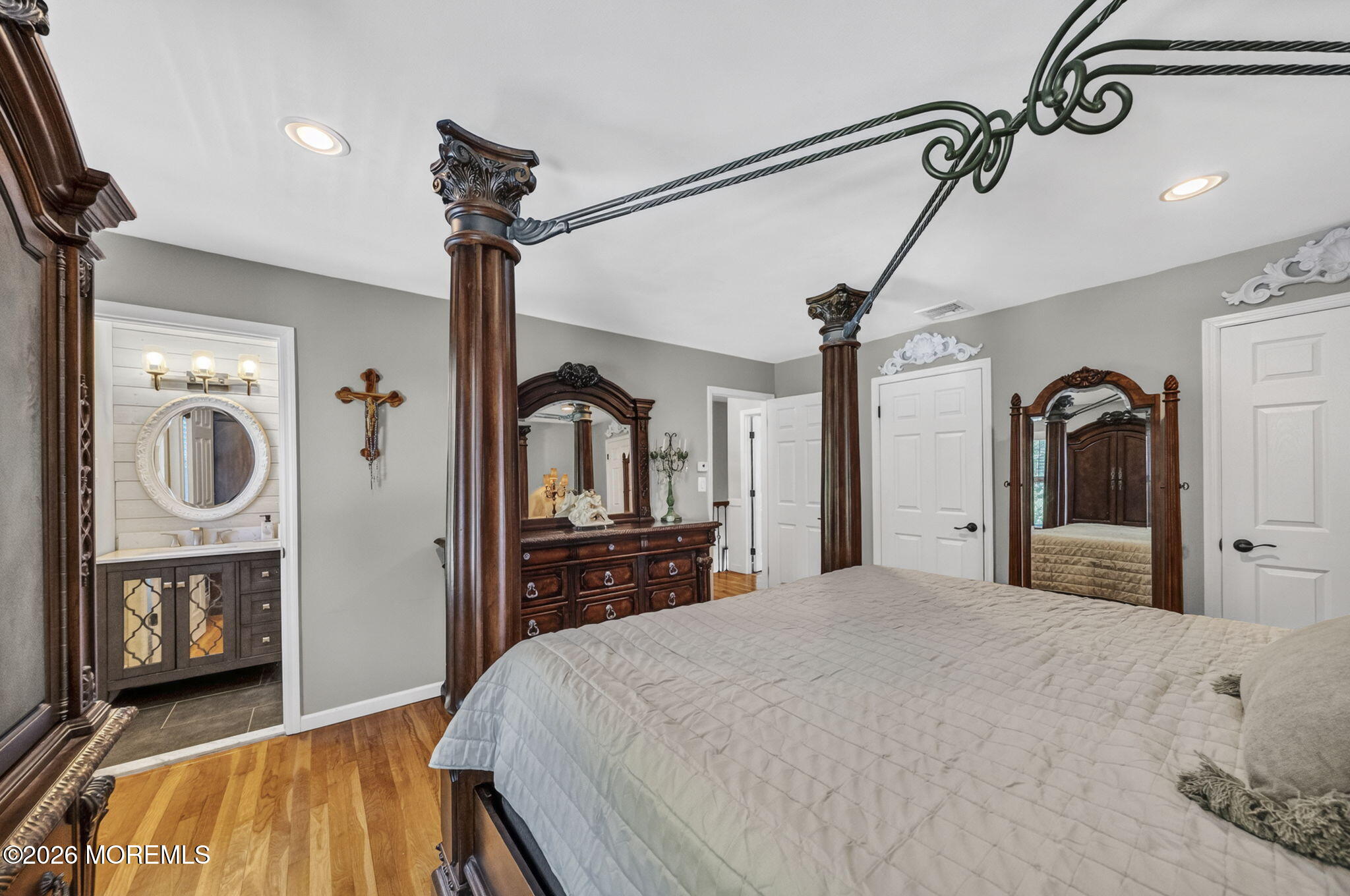 4 Catlett Court Manalapan NJ 07726