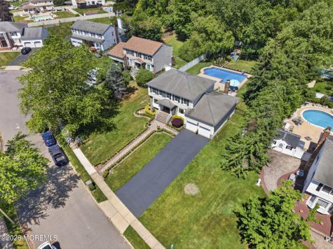 4 Catlett Court Manalapan NJ 07726