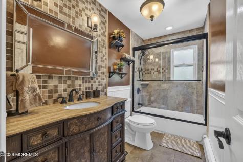 4 Catlett Court Manalapan NJ 07726