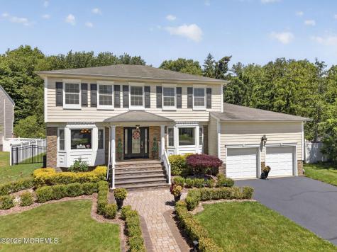 4 Catlett Court Manalapan NJ 07726