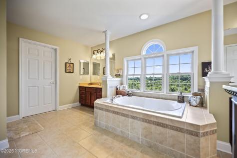 20 Courtney Court Freehold NJ 07728