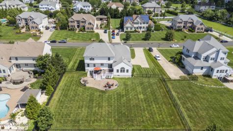 20 Courtney Court Freehold NJ 07728