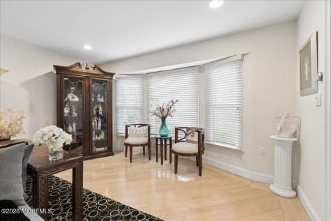 5 Crown Court Manalapan NJ 07726