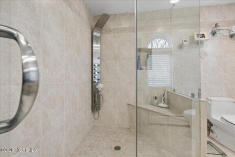 5 Crown Court Manalapan NJ 07726