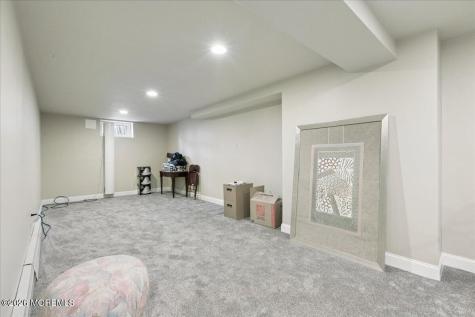 5 Crown Court Manalapan NJ 07726