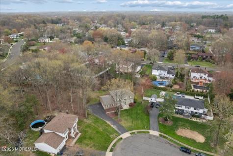 5 Crown Court Manalapan NJ 07726