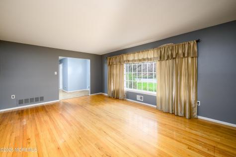 821 Middletown Lincroft Road Middletown NJ 07748