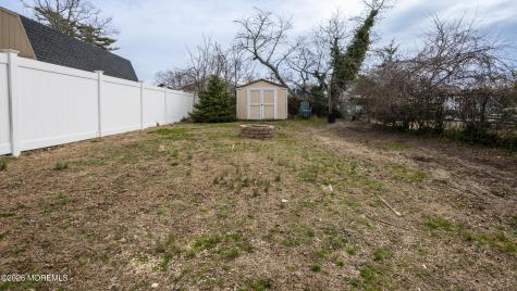 233 S Green Street Tuckerton NJ 08087