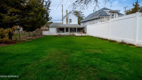 233 S Green Street Tuckerton NJ 08087