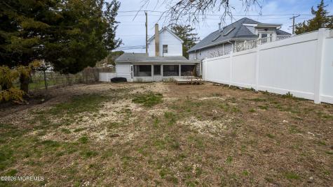 233 S Green Street Tuckerton NJ 08087