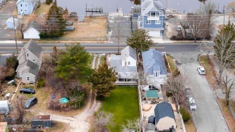 233 S Green Street Tuckerton NJ 08087