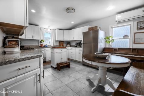 233 S Green Street Tuckerton NJ 08087