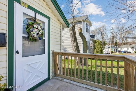 209 Hilltop Boulevard Keyport NJ 07735