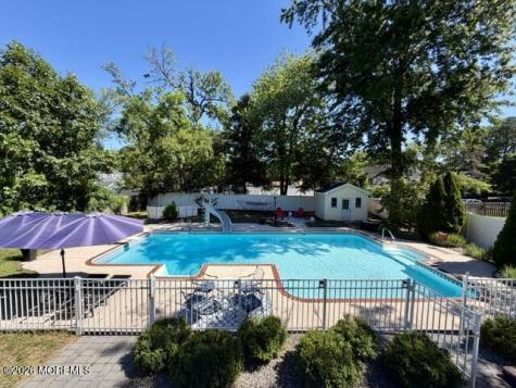 19 Maplewood Drive Middletown NJ 07748
