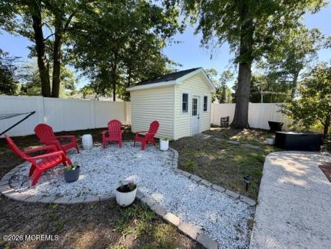 19 Maplewood Drive Middletown NJ 07748