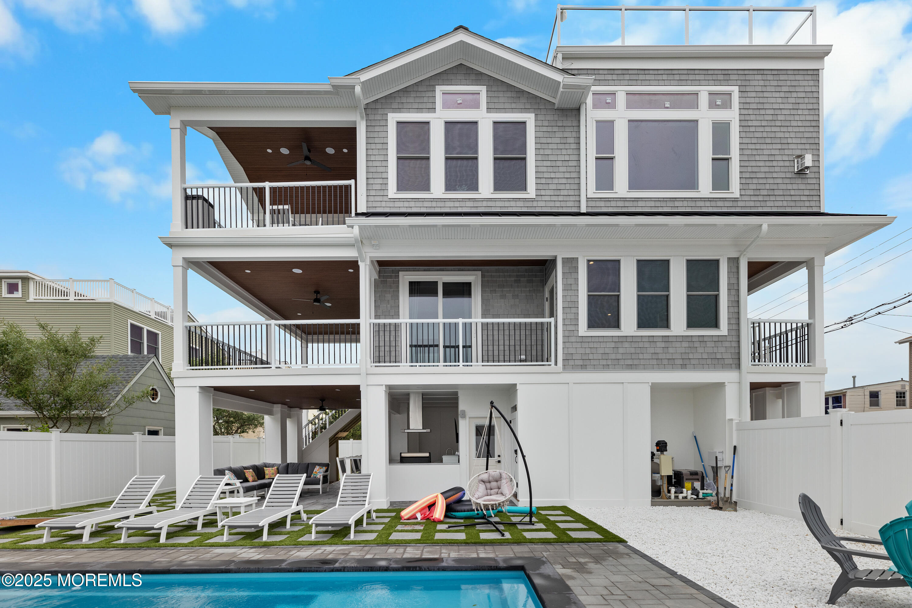 18 Mea Lane Long Beach Twp NJ 08008