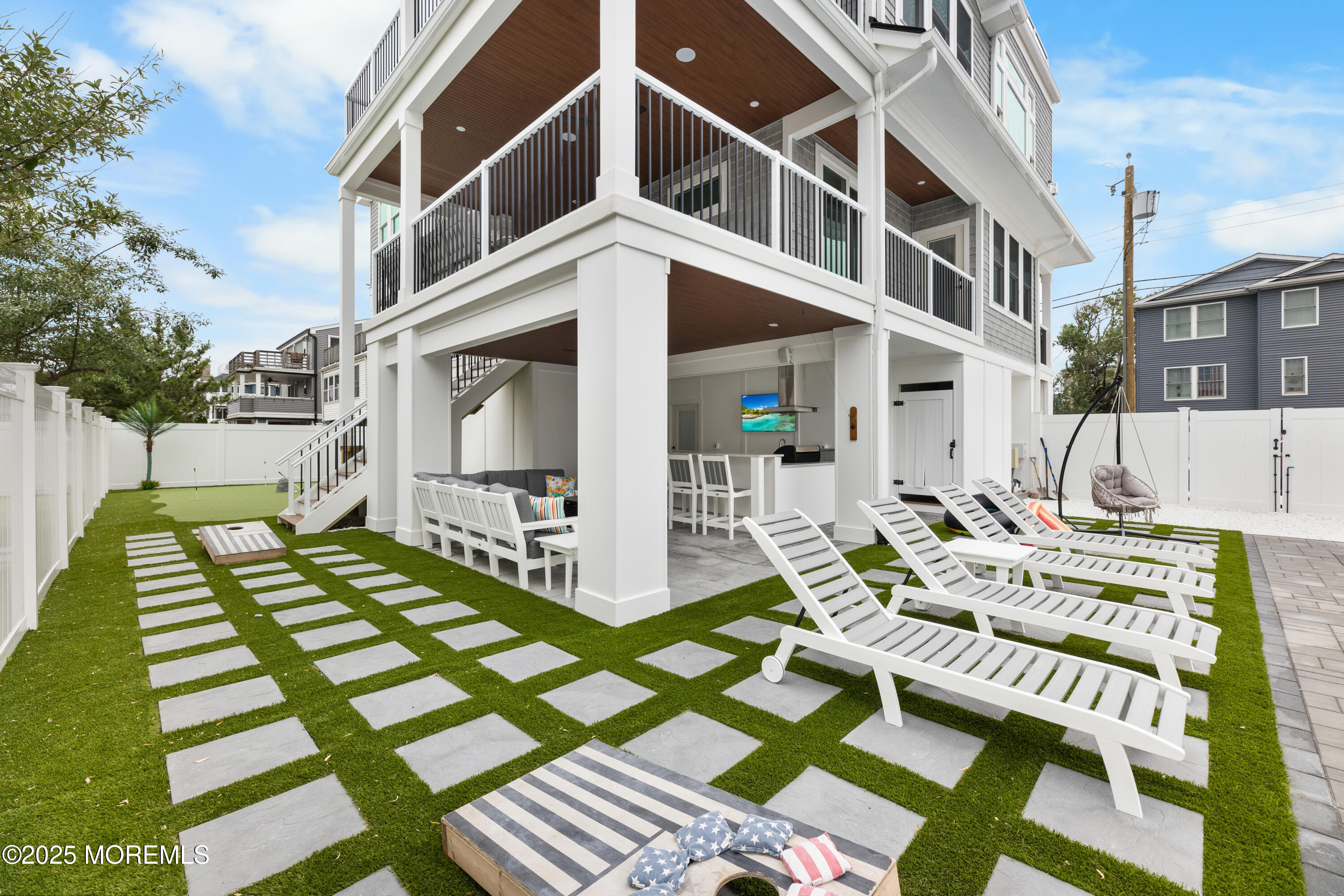 18 Mea Lane Long Beach Twp NJ 08008
