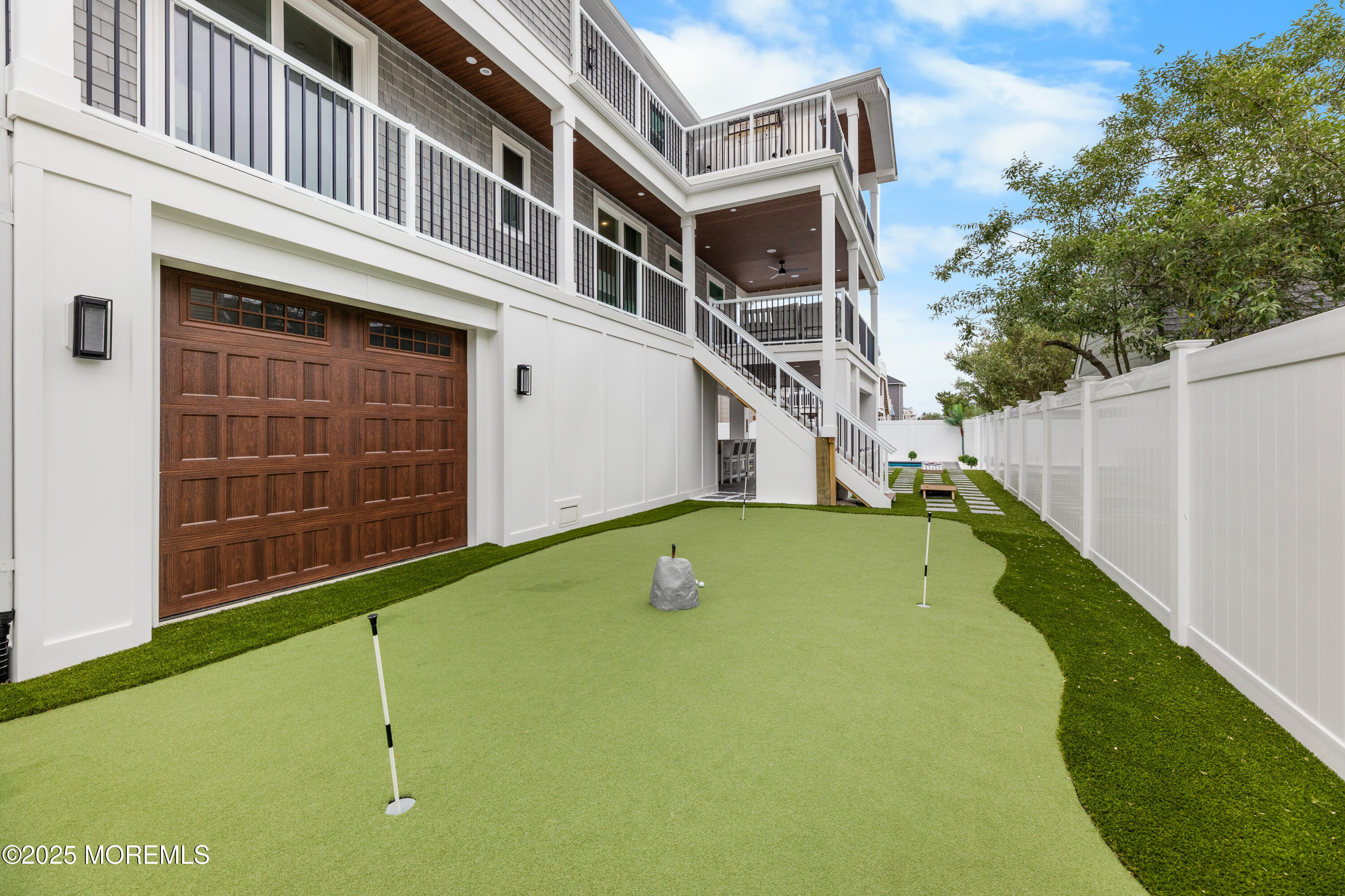 18 Mea Lane Long Beach Twp NJ 08008