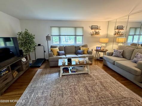 224 Columbine Avenue Whiting NJ 08759