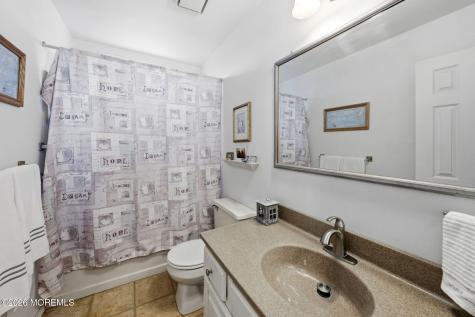 212 Timberlake Drive Manahawkin NJ 08050