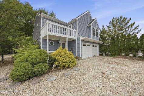 212 Timberlake Drive Manahawkin NJ 08050