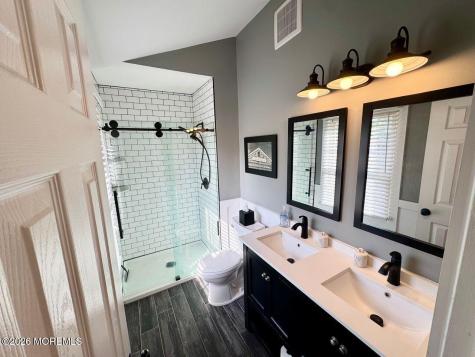 18 Providence Lane Howell NJ 07731