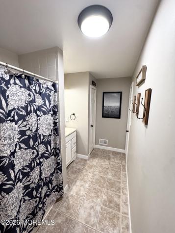 18 Providence Lane Howell NJ 07731
