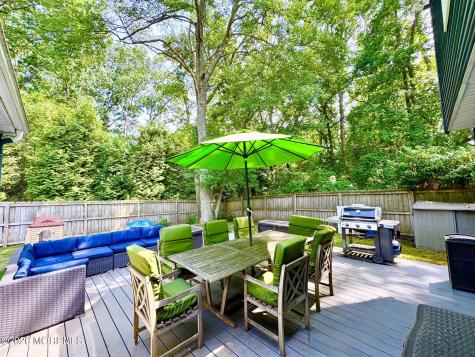 18 Providence Lane Howell NJ 07731