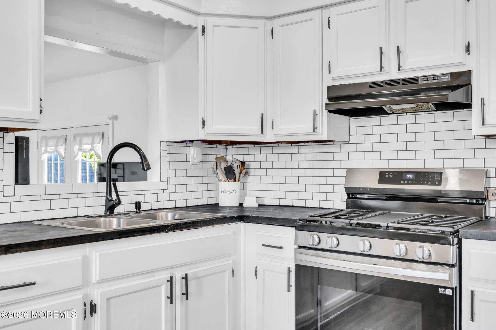 504 Holly Boulevard Bayville NJ 08721