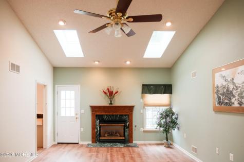 40 Sherwood Drive Monroe NJ 08831