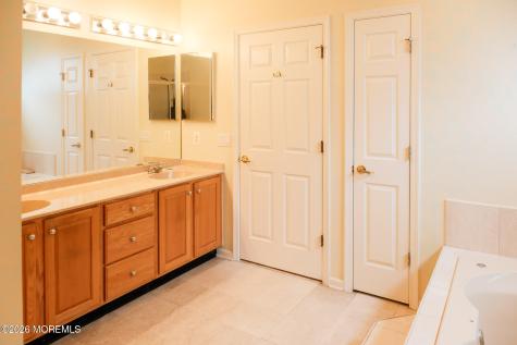 40 Sherwood Drive Monroe NJ 08831