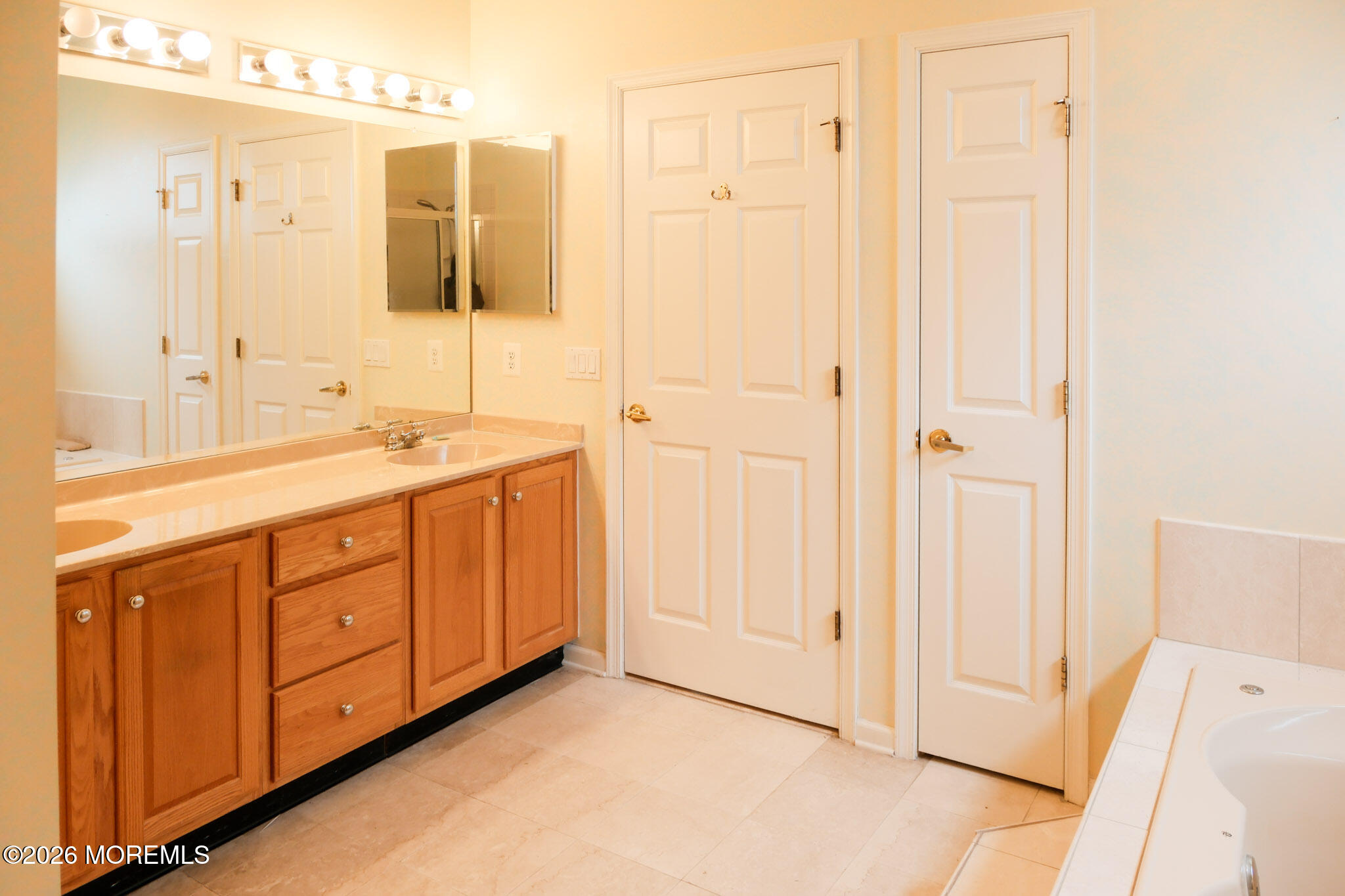 40 Sherwood Drive Monroe NJ 08831