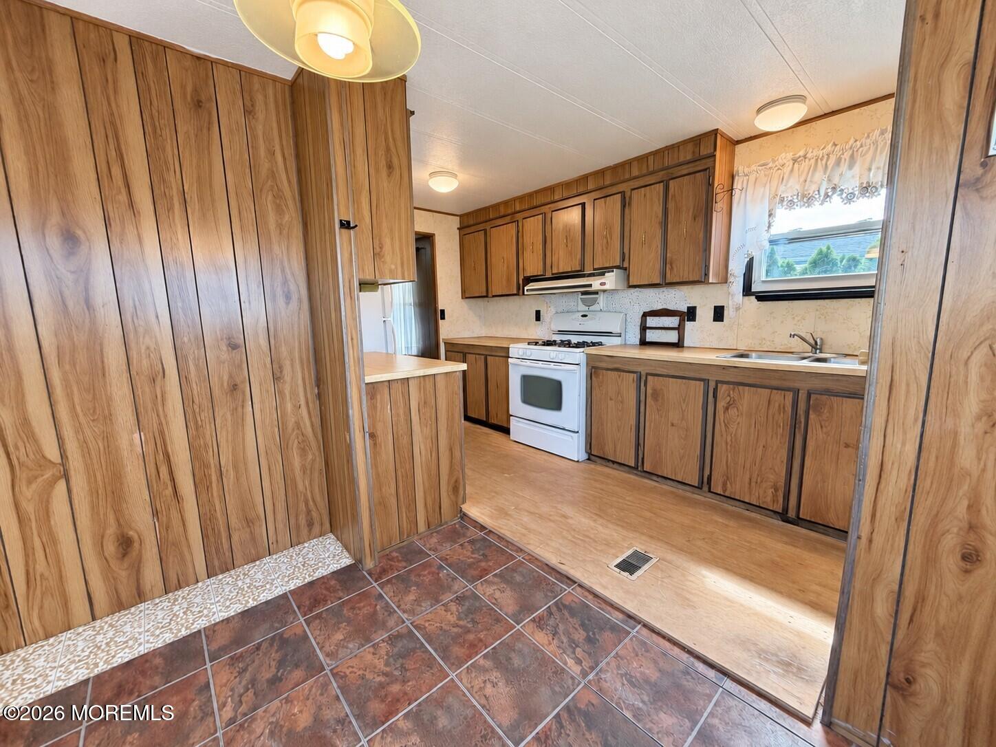 1421 Nature Way Toms River NJ 08755