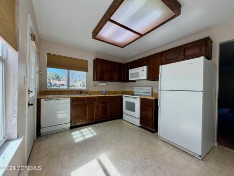 681A Huntington Drive Manchester NJ 08759