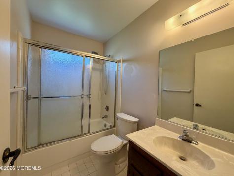 681A Huntington Drive Manchester NJ 08759