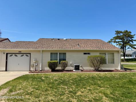 681A Huntington Drive Manchester NJ 08759