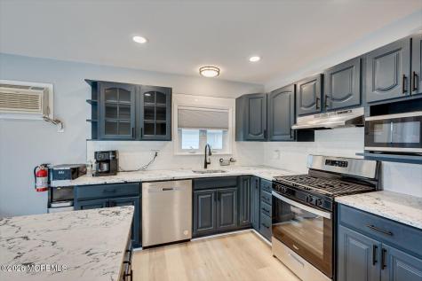 321 Curacao Street Toms River NJ 08757