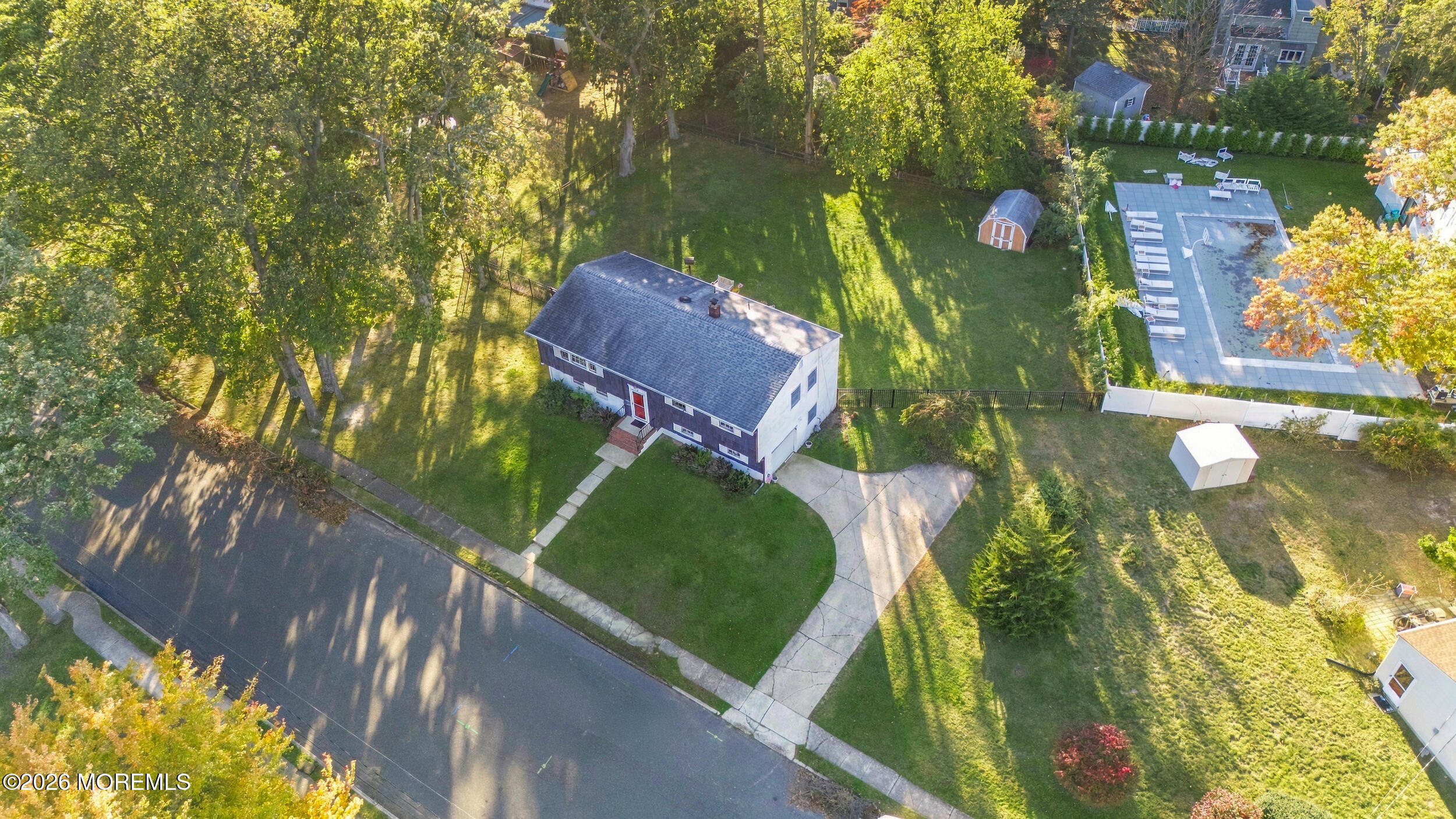 3 Roslyn Drive Oakhurst NJ 07755