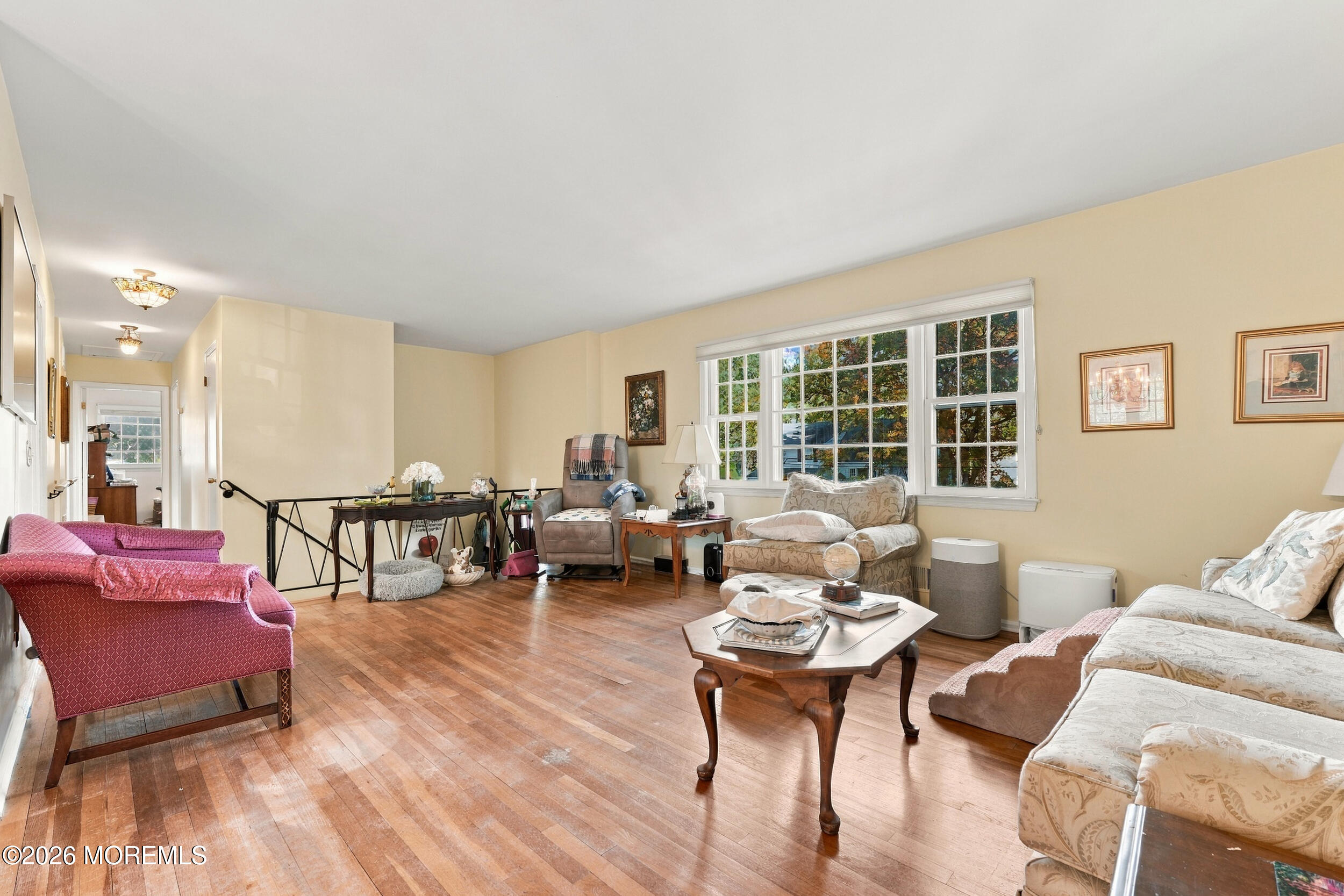 3 Roslyn Drive Oakhurst NJ 07755