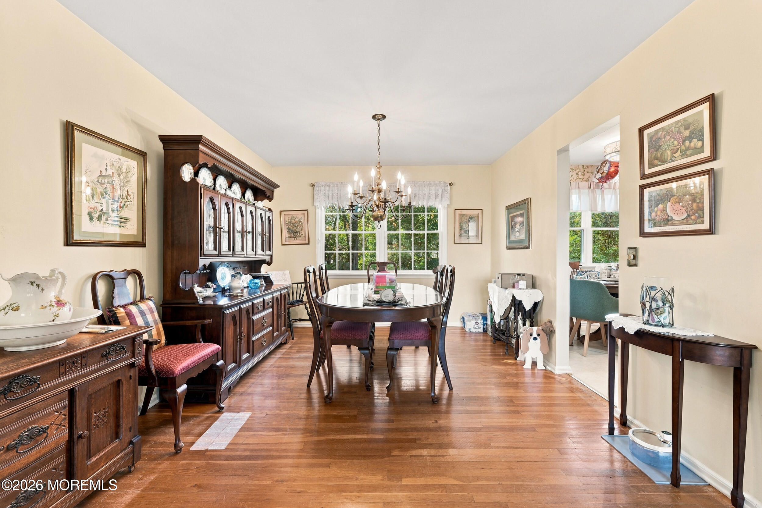 3 Roslyn Drive Oakhurst NJ 07755