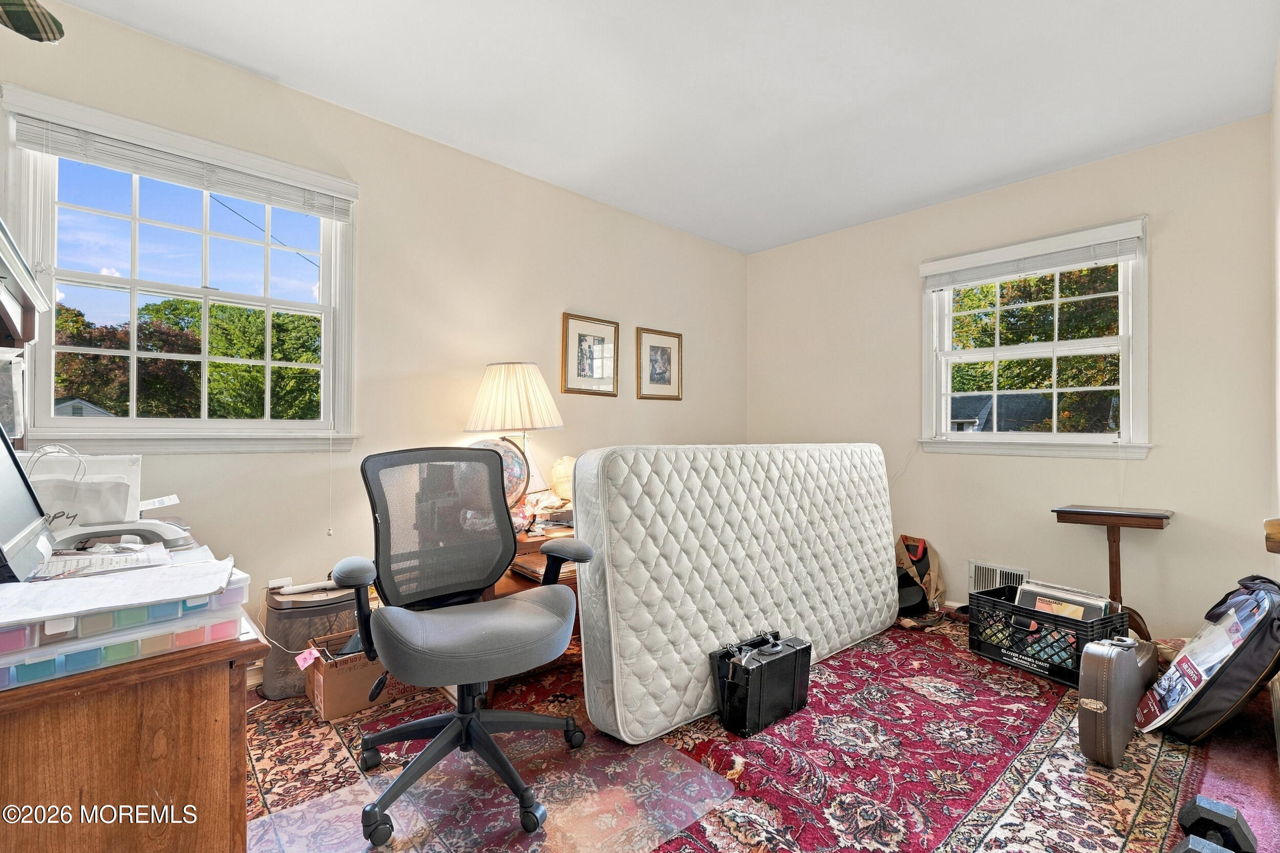 3 Roslyn Drive Oakhurst NJ 07755