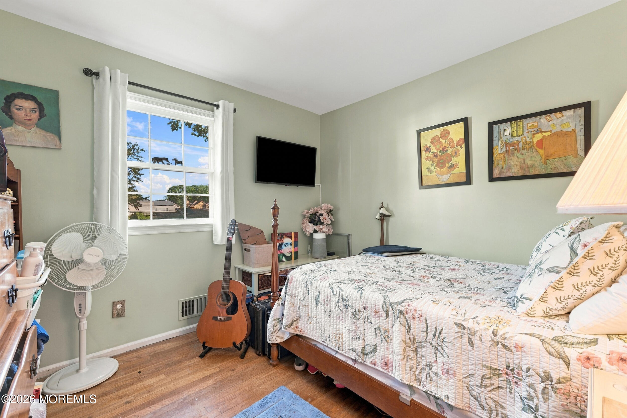 3 Roslyn Drive Oakhurst NJ 07755