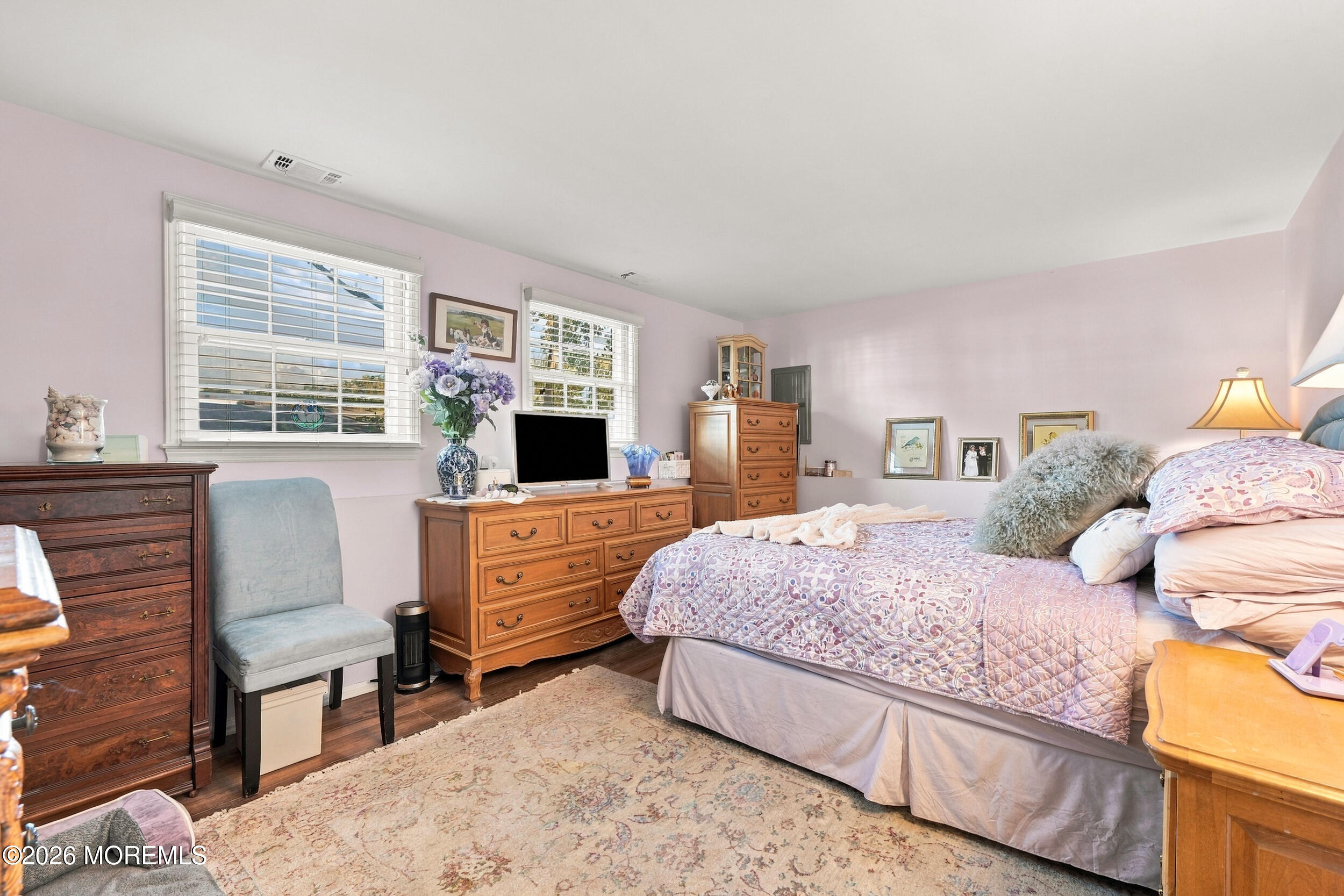 3 Roslyn Drive Oakhurst NJ 07755