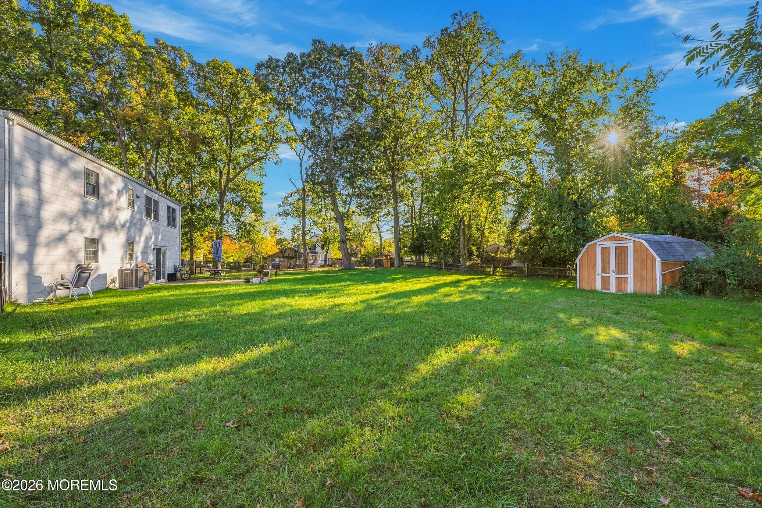 3 Roslyn Drive Oakhurst NJ 07755