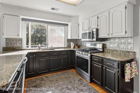 11 Bayberry Court Barnegat NJ 08005